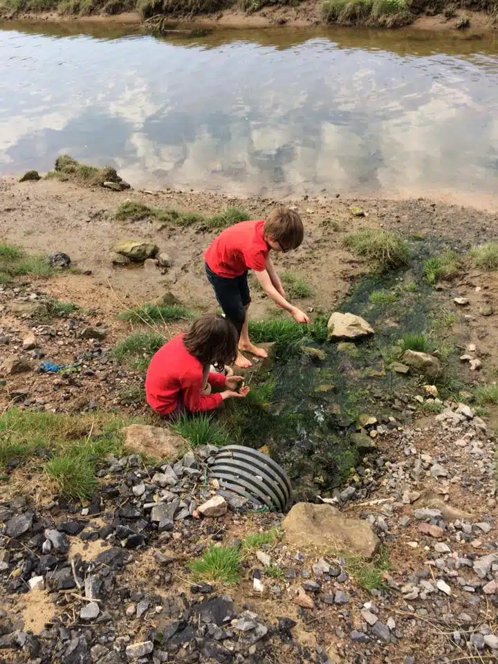 What is outdoor learning?